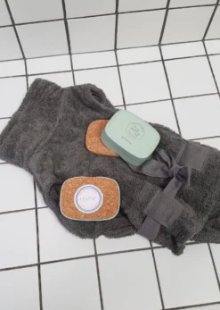 Boîte à Savon Ou Shampoing Solide -Chats Chiens Produits Magasin 20221125 134242 scaled