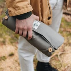 Matelas De Voyage Pour Chien Enroulable Compass Band & Roll -Chats Chiens Produits Magasin 257602689 2992322254313796 2558465780929441433 n